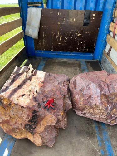 Ландшафтные глыбы красно-фиолетовые 200-1000 килограмм купить в Миньяре