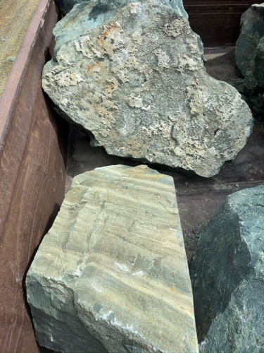 Ландшафтные глыбы зелёные 200-500 килограмм купить в Миньяре