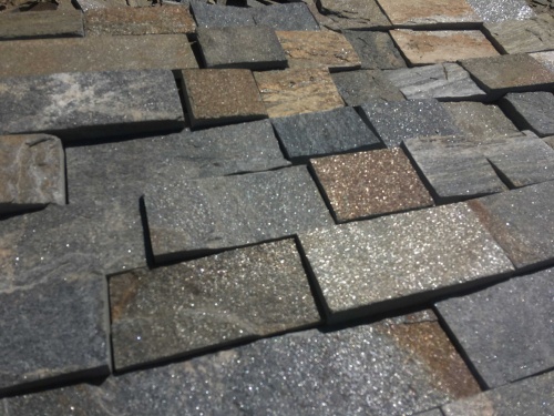 Плитка пилёная златолит Уральский для цоколя, отмостки купить в Миньяре