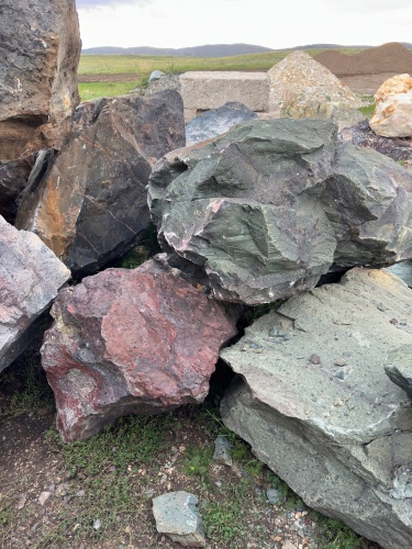 Камни для ландшафтного дизайна зелёные 10-60 килограмм купить в Миньяре