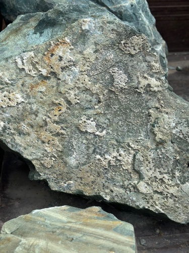 Ландшафтные глыбы зелёные 200-500 килограмм купить в Миньяре