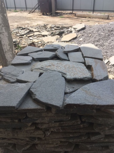 Златолит серебристый галтованный для лестниц купить в Миньяре